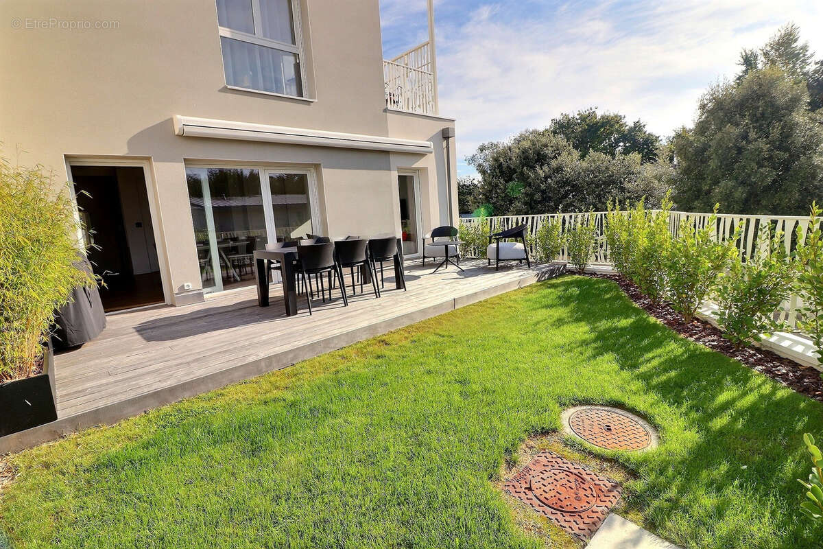 Appartement à LE RELECQ-KERHUON