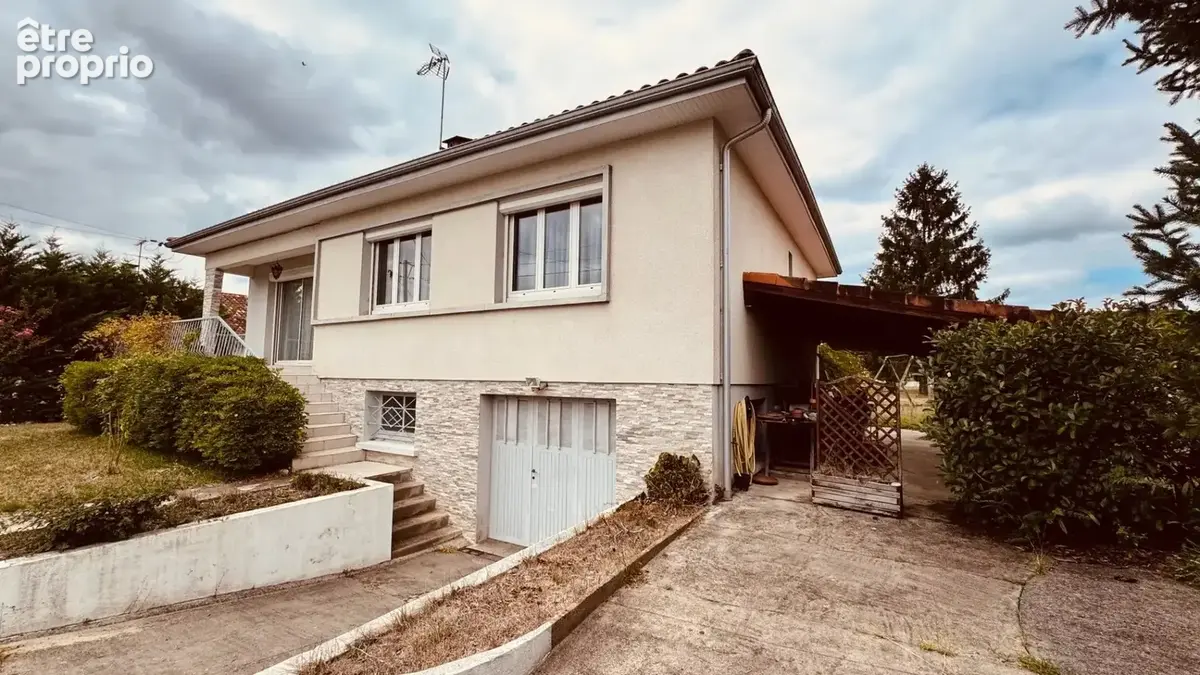 Maison à OEYRELUY