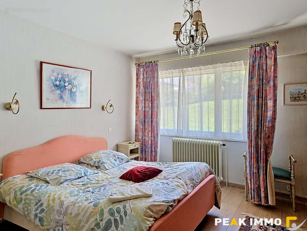 Maison à CRANVES-SALES