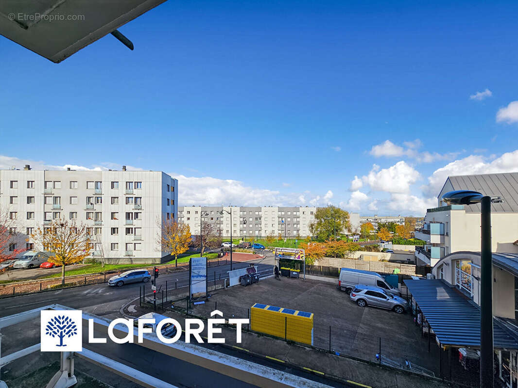 Appartement à CORBEIL-ESSONNES