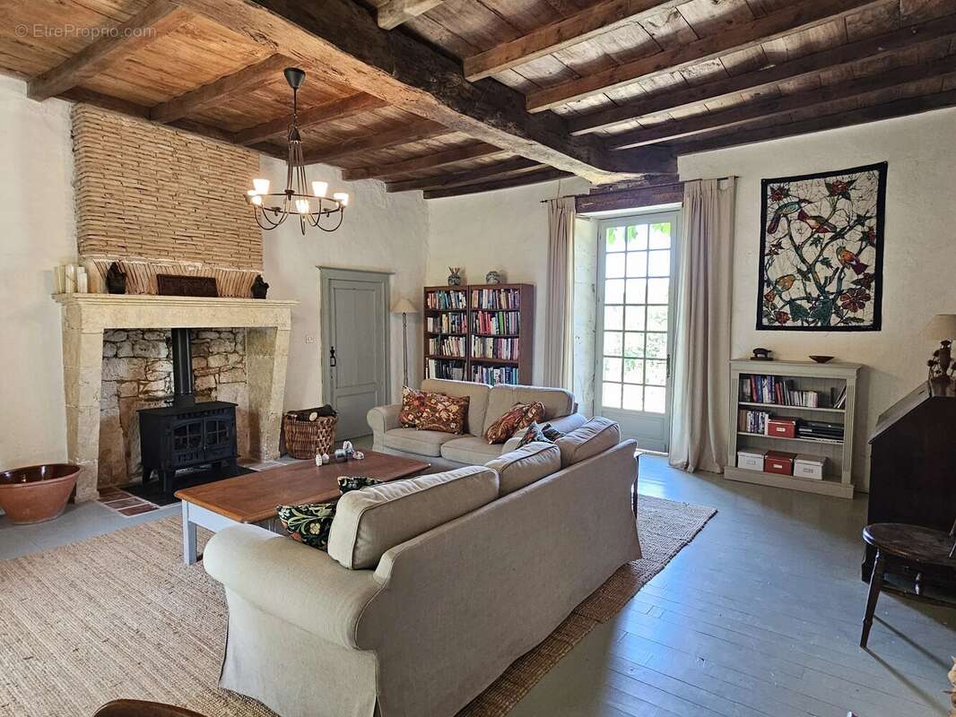 Maison à LOUBES-BERNAC