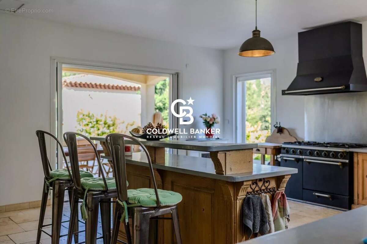 Maison à BORMES-LES-MIMOSAS