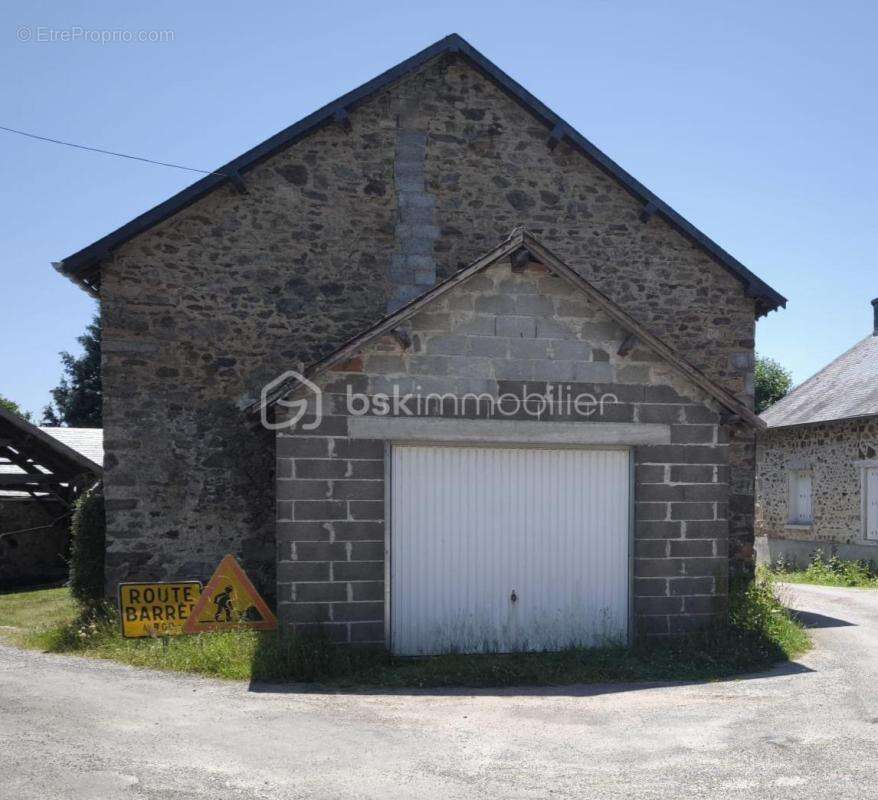 Maison à LA CROISILLE-SUR-BRIANCE