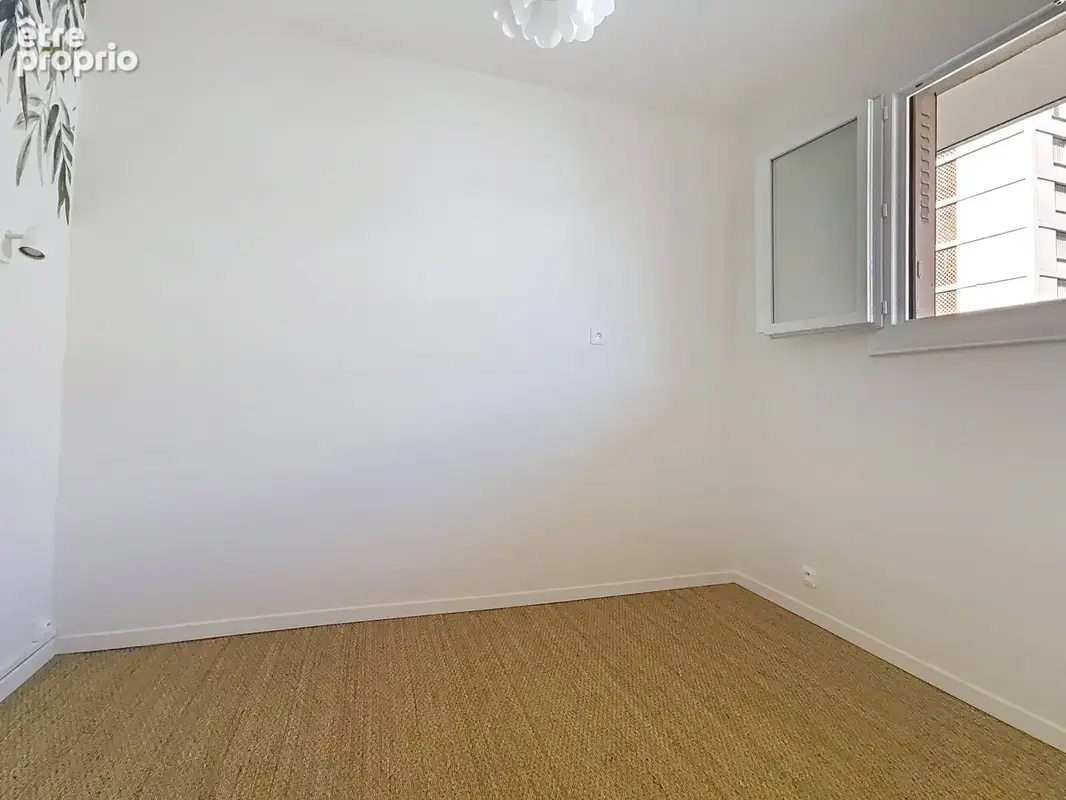 T2 de 42m2 au 3ème étage avec ascenseur - photo 7