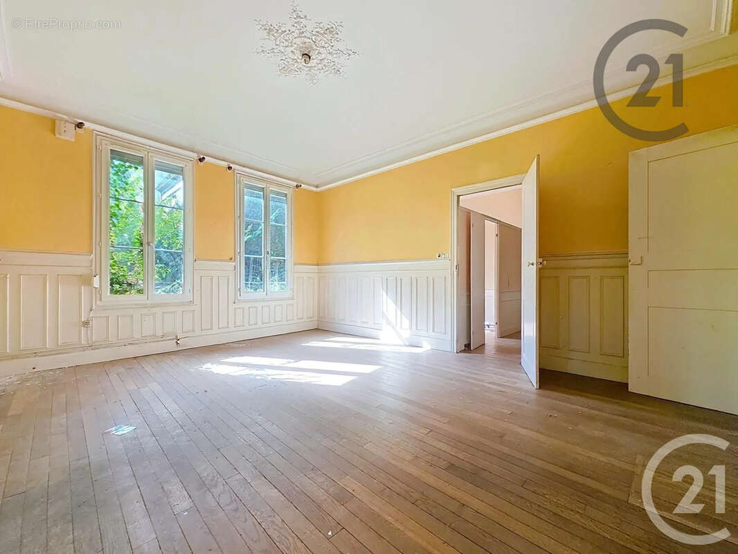 Appartement à SAINTE-SAVINE