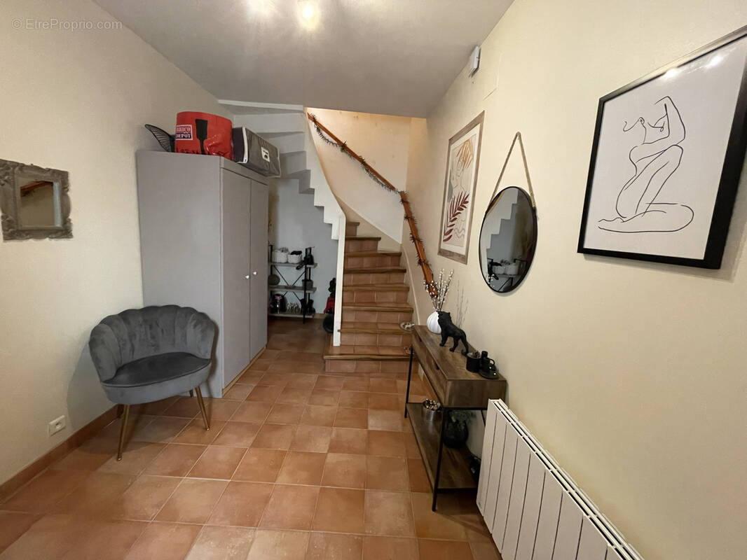Maison à VILLARDONNEL