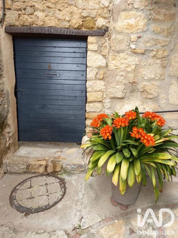 Photo 1 - Appartement à CHATEAUNEUF-GRASSE