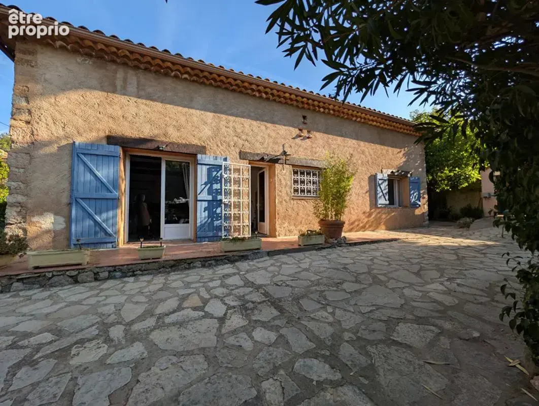 Ensemble immobilier de 396 m2 sur 3323 m2 de terrain - photo 5