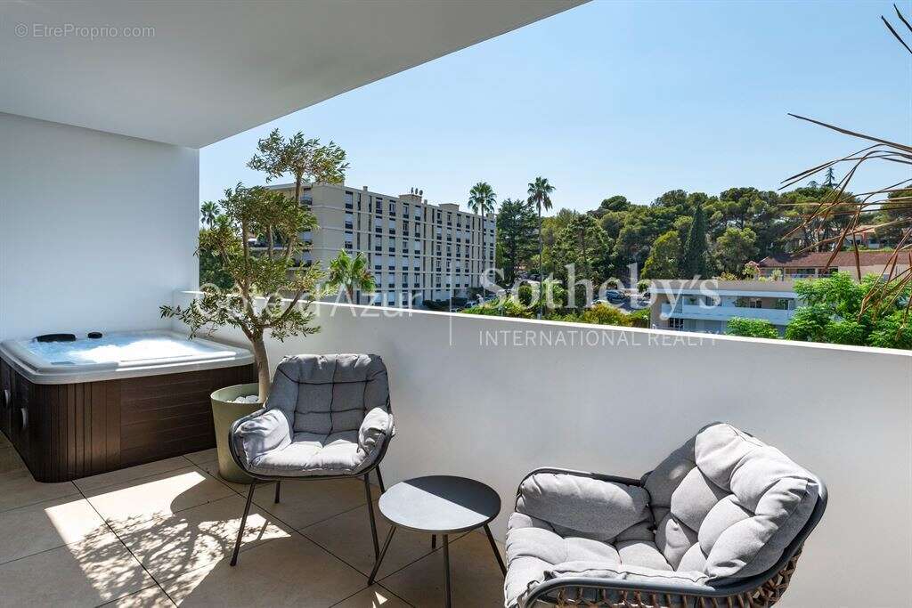 Appartement contemporain de 40 m² avec terrasse, jacuzzi et garage dans une résidence de standing - photo 7