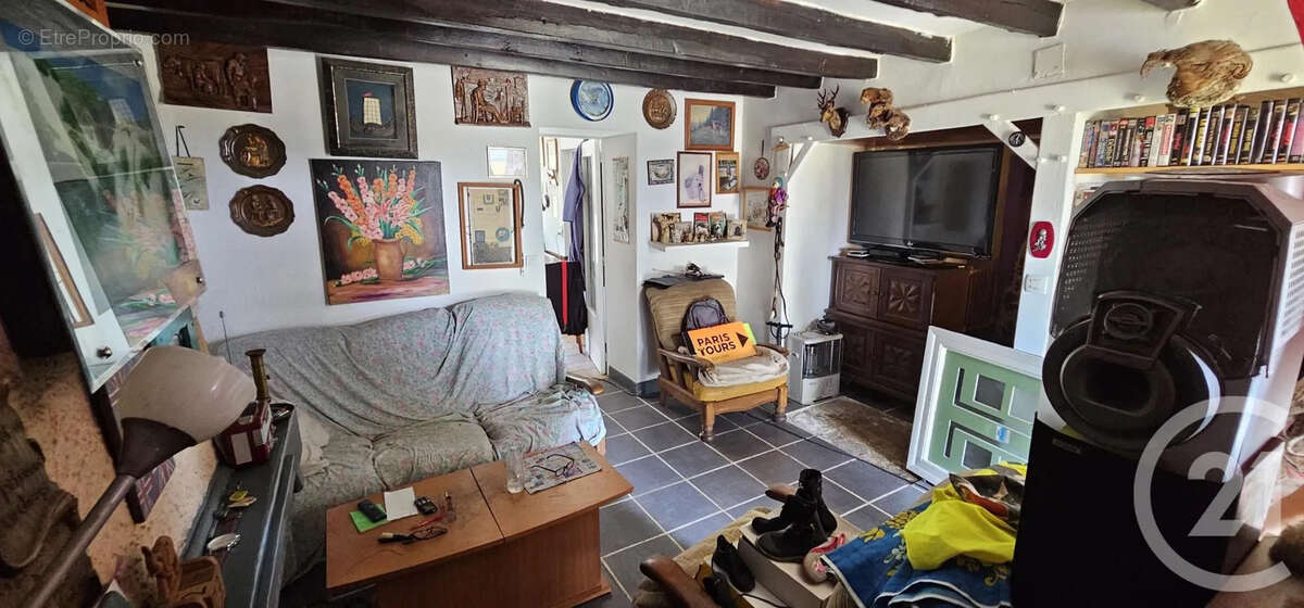 Maison à MONTHARVILLE