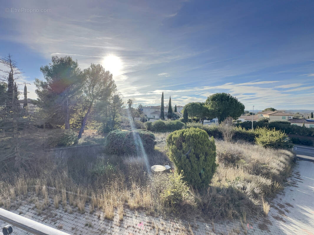 Terrain à SAINT-JEAN-DE-VEDAS