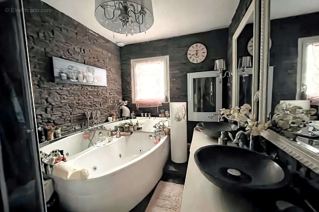 Maison à LA CHEVROLIERE