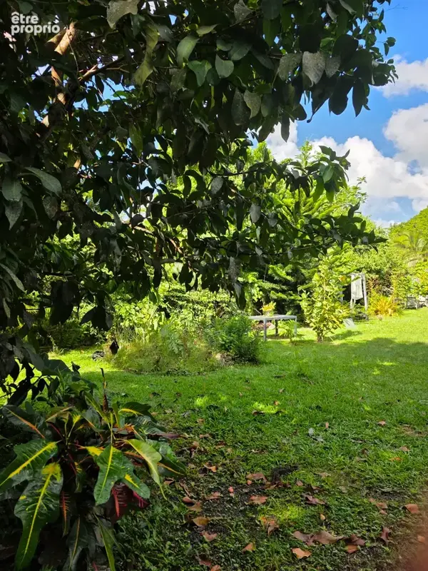 Villa 5 chambres + 2 F2 indépendants sur plus de 2400 m² de terrain - photo 3