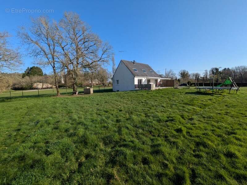 Saint tugdual maison de 110 m² 5 pièces 4 chambres avec vie de plain pied sur parcelle de 4479 m² - photo 28
