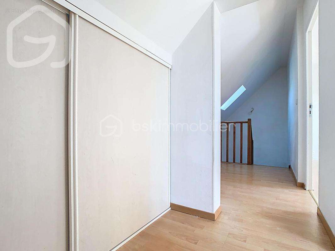 Maison à SAINT-ETIENNE-DU-ROUVRAY