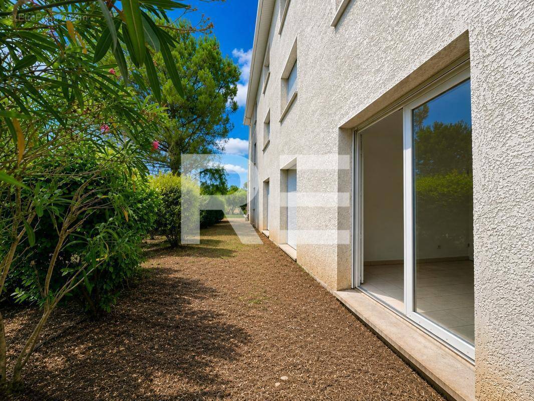 Appartement à RODILHAN