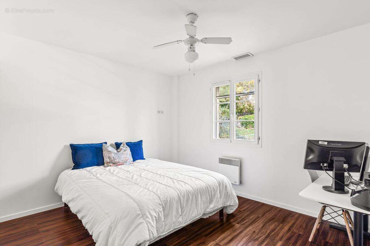 Maison à SAINT-PAUL-EN-FORET