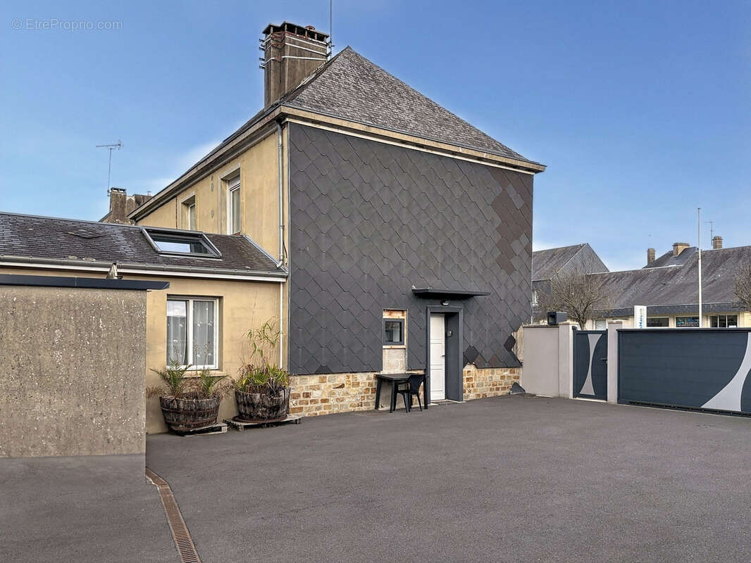 Maison à SAINT-SAUVEUR-LE-VICOMTE