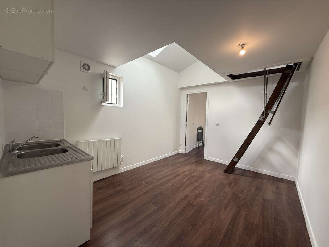 Appartement à LE BLANC-MESNIL
