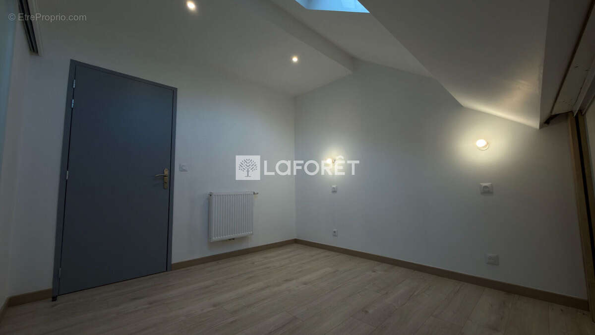 Appartement à SALINS-LES-THERMES