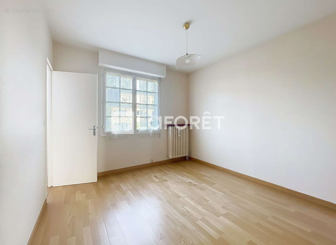 Maison Cesson Sevigne 8 pièces - 138m2 ( centre ville - La Hublais - Beausoleil ) - photo 8