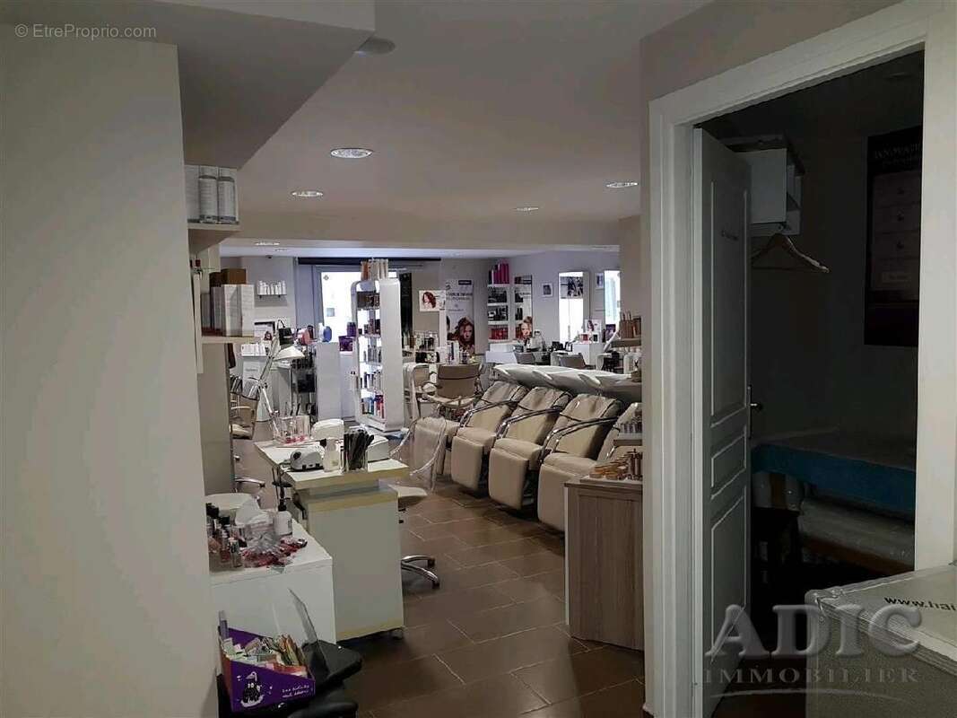 Commerce à MOUSSY-LE-NEUF