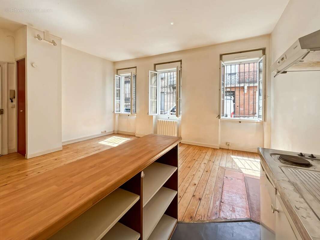 LES CHALETS, Beau T1 de 29 M² libre , idéal premier achat ou investisseur. - photo 4