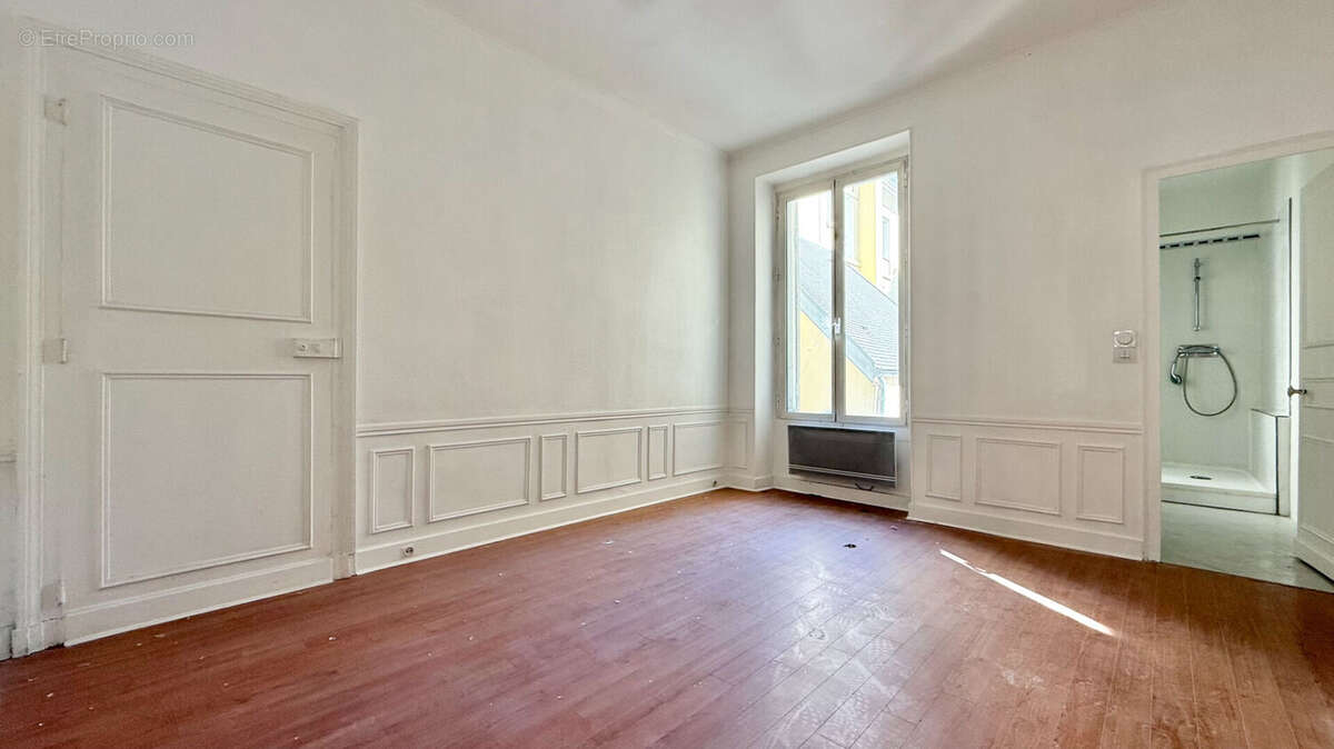 Appartement à CORBEIL-ESSONNES