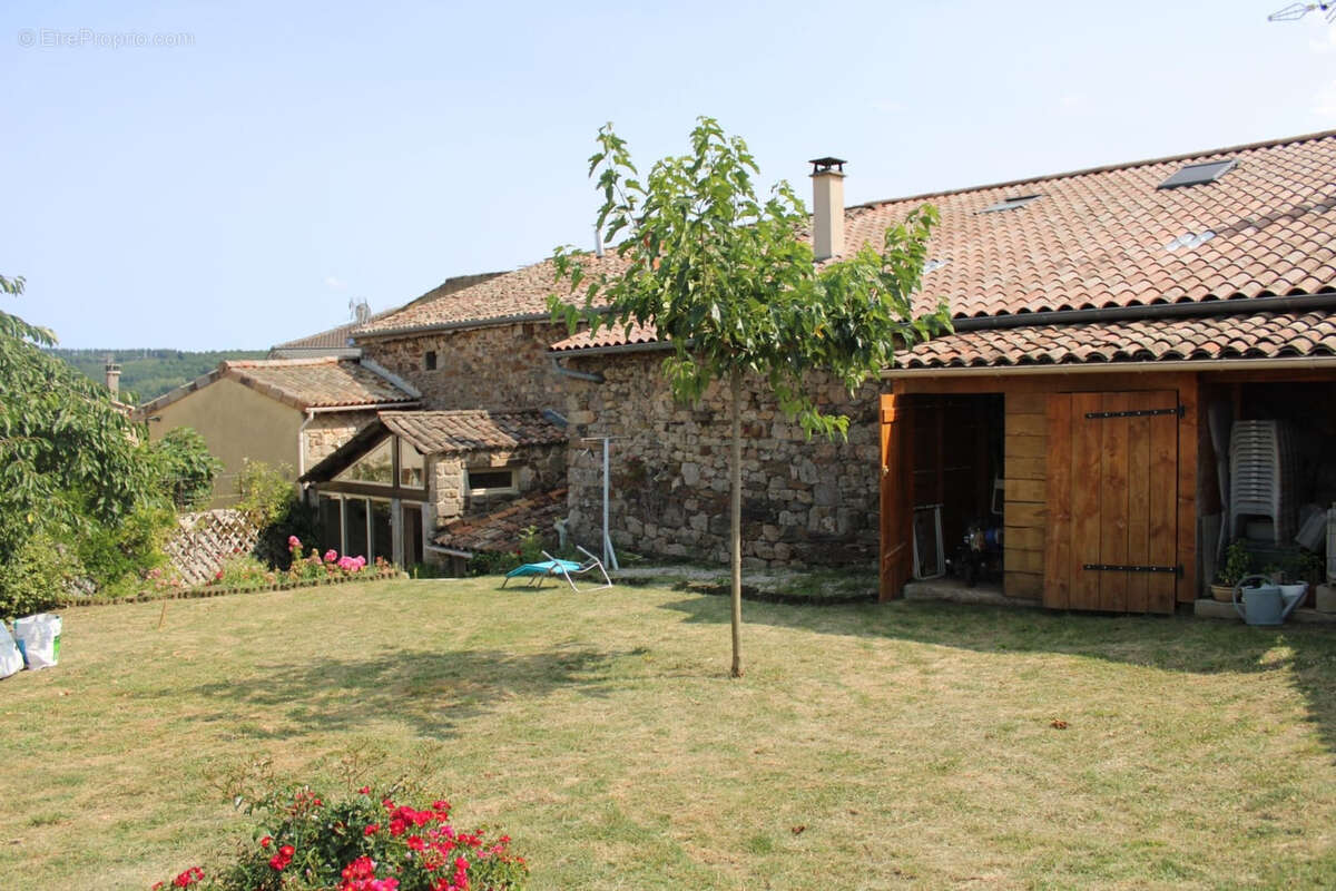 Maison à ALBOUSSIERE
