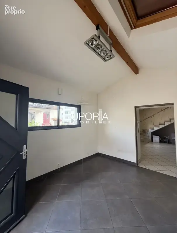 Maison 6 pièces 106 m² à vendre à Villeurbanne (69100) - photo 3