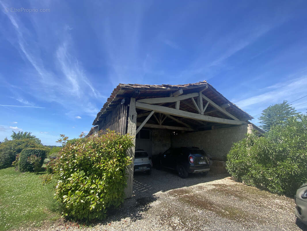 Maison à SAINT-MAURIN