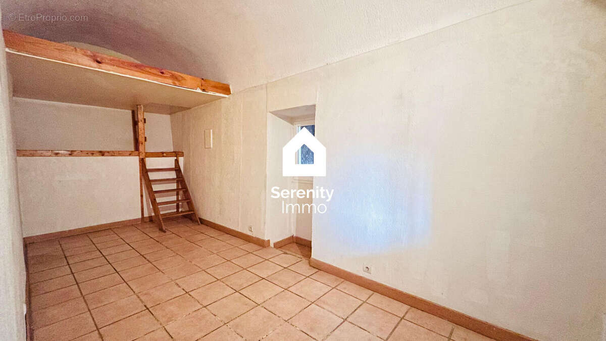 Appartement à MARSEILLE-15E