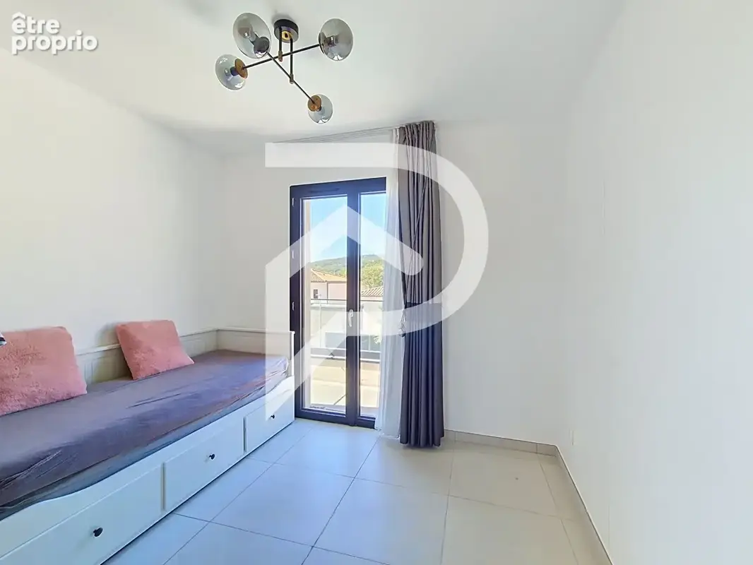 Maison à vendre Meysse 5 pièce(s) 118 m2 - photo 8