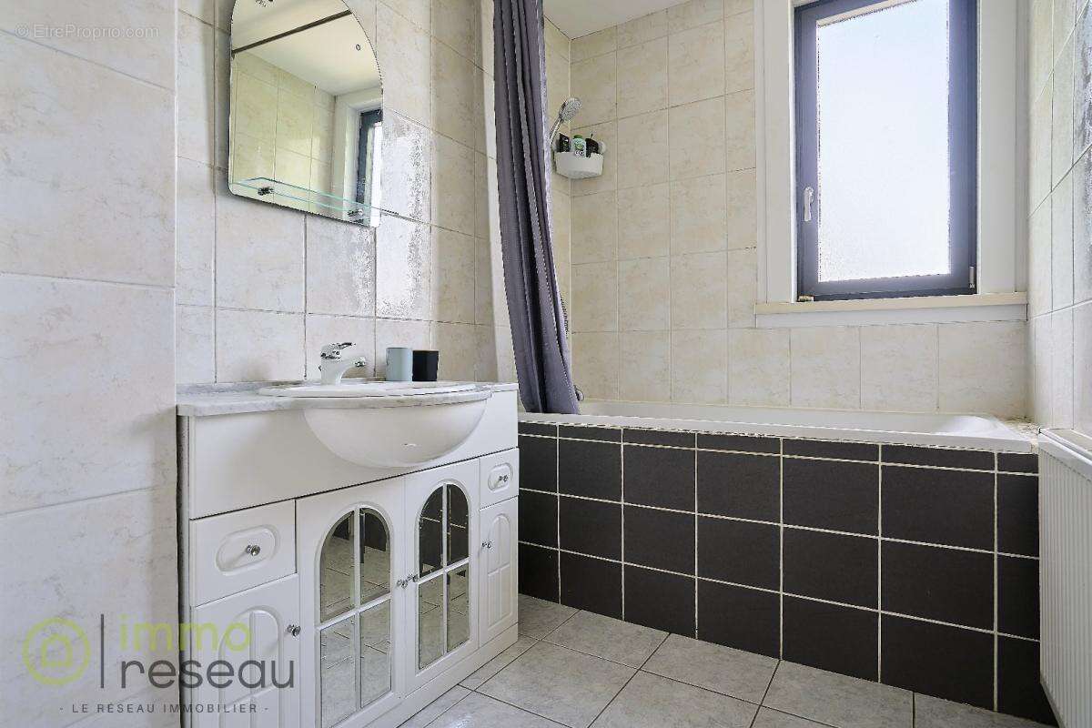 Maison 70 m² à Boeschepe  - photo 7