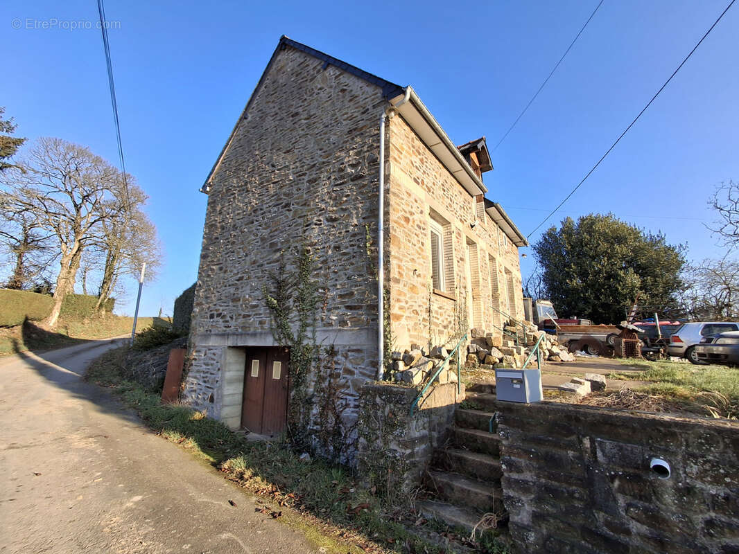 Maison à LA CHAPELLE-JANSON