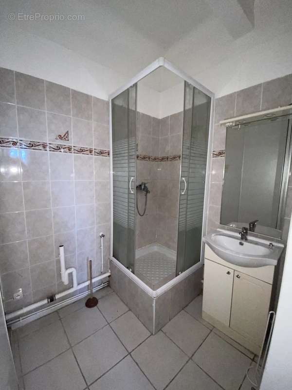 Appartement à MARSEILLE-3E