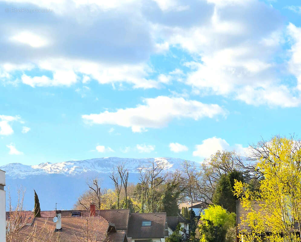 Appartement à PREVESSIN-MOENS