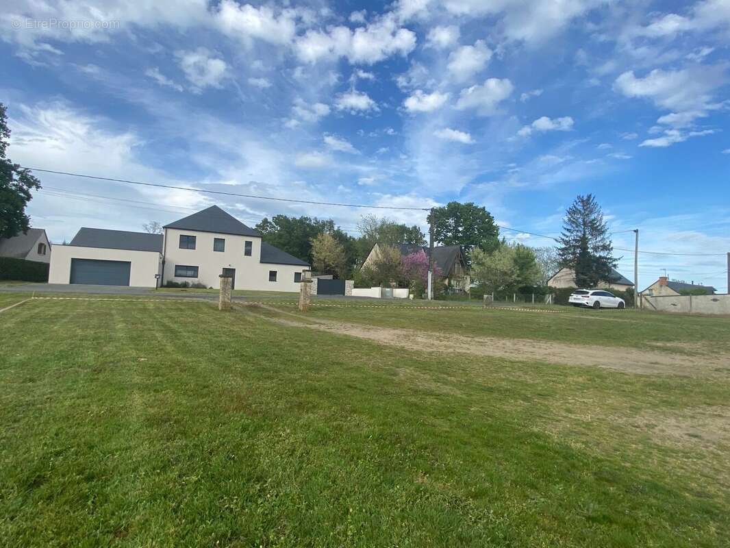 Terrain à BEAUFORT-EN-VALLEE