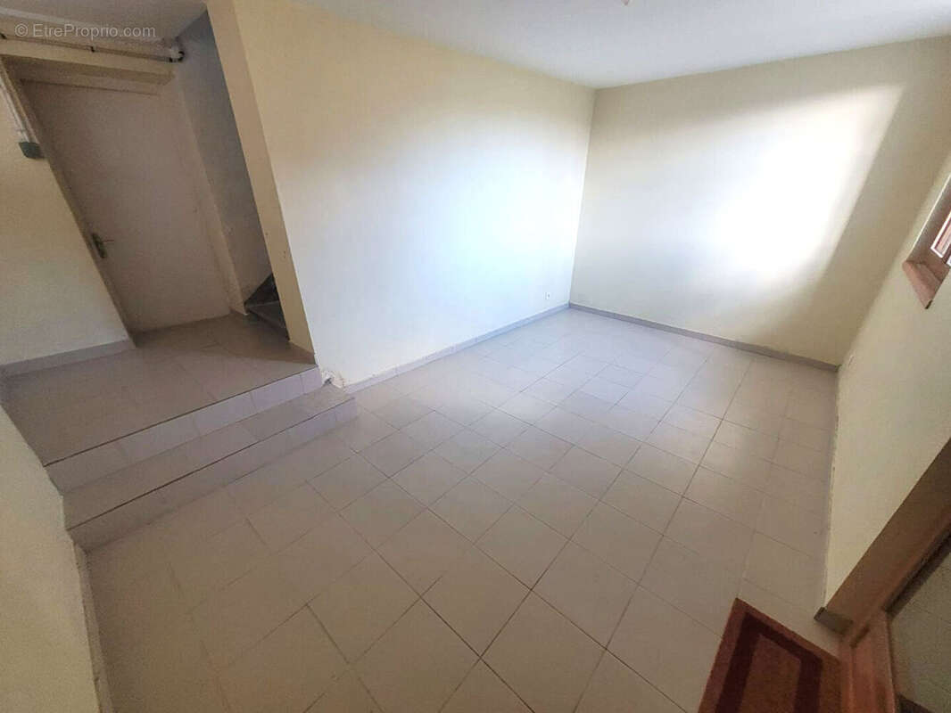 Maison en vente sur terrain de 101 m² - photo 2