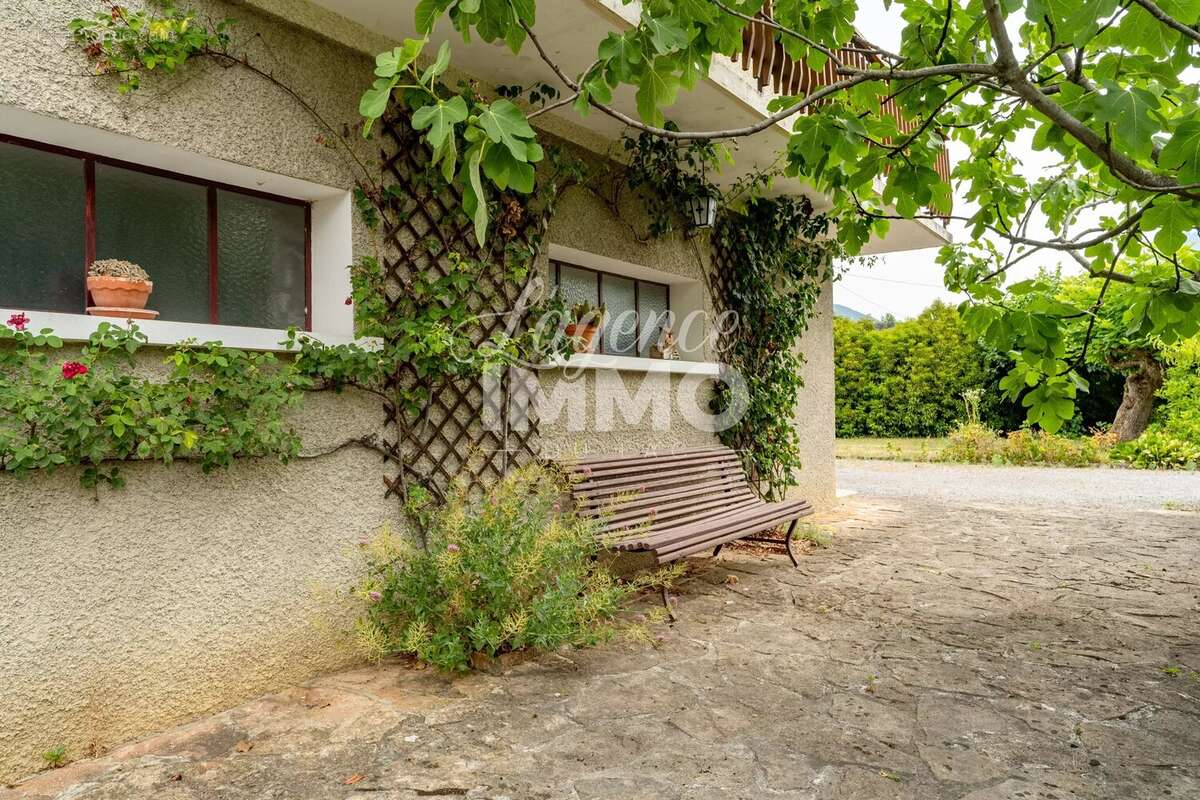 Maison à Sévrier - photo 12
