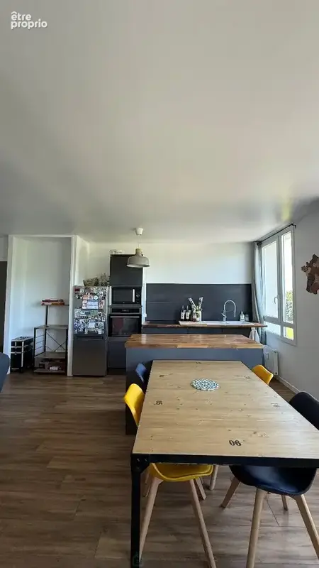 COUP DE CUR  Appartement 4 pièces entièrement rénové, lumineux, avec balcon et parking - photo 7