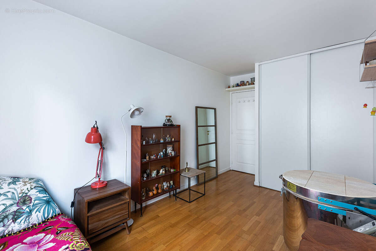Appartement à PARIS-20E
