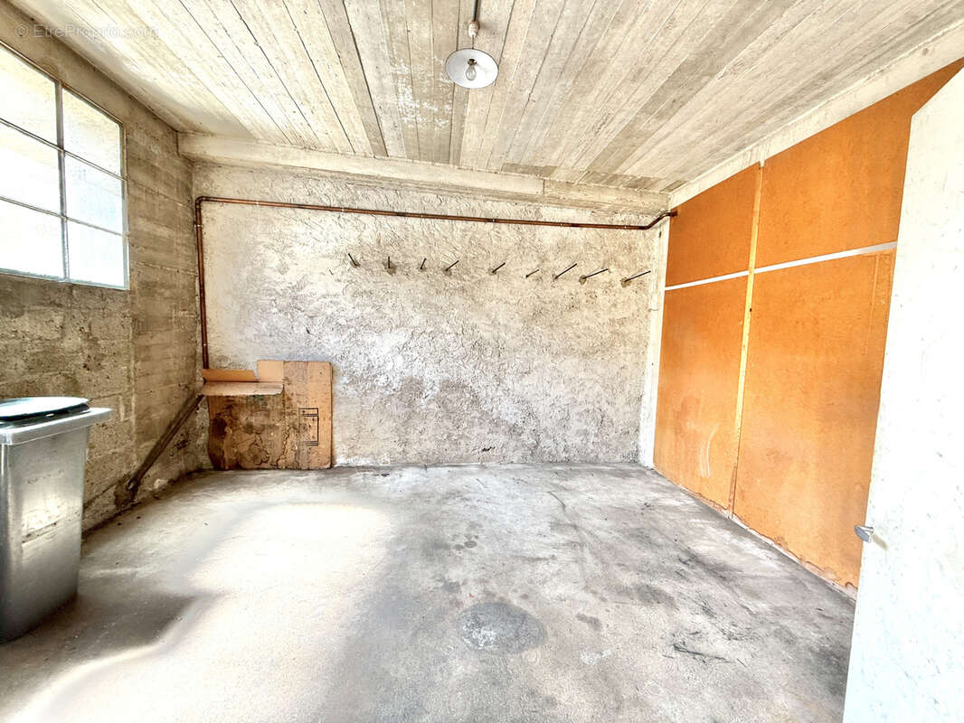 Maison de village familiale 8 chambres  205 m2 avec cour, garage double   Saint Didier en Velay- centre villag - photo 16