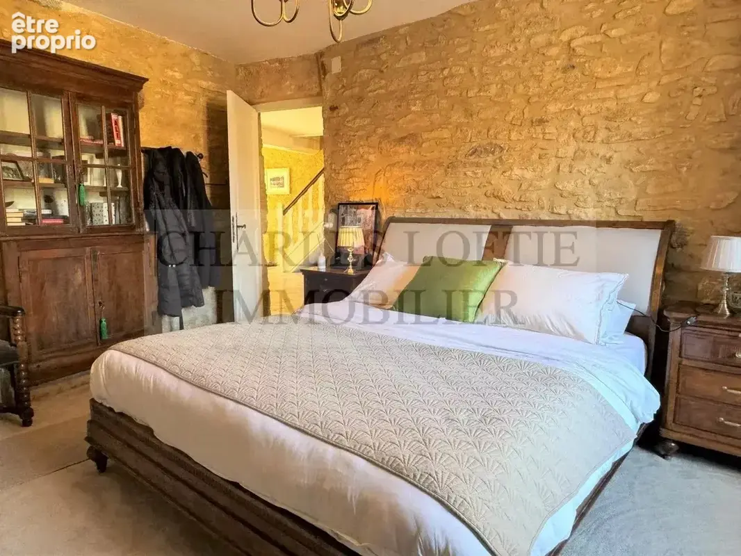 Superbe maison de Maître avec plusieurs granges, piscine et joli parc, aux abords d'un village dans la Bourian - photo 33