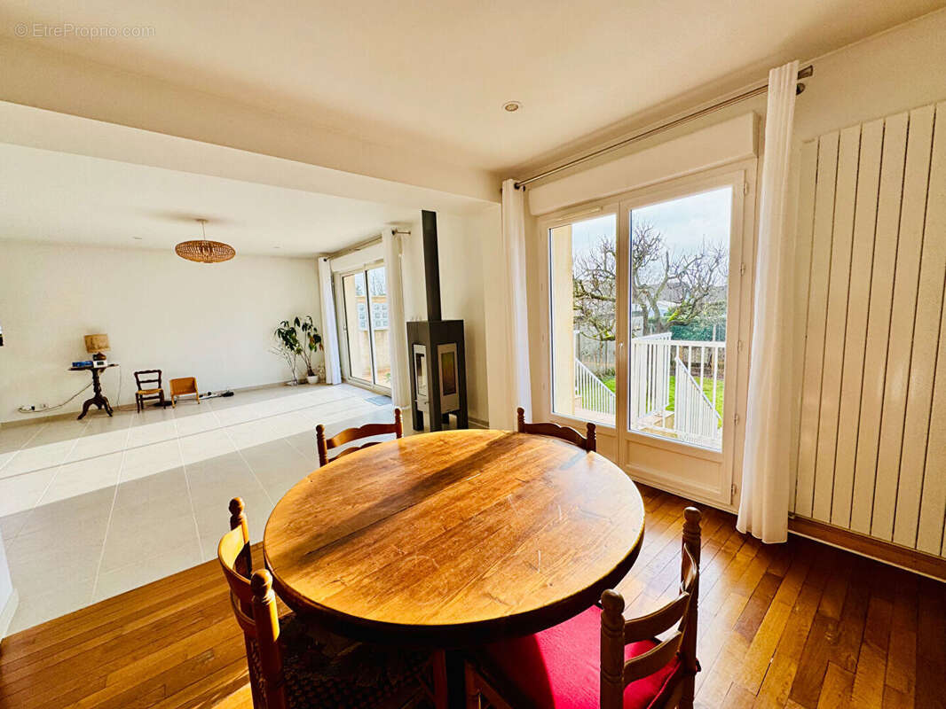 Maison à ATHIS-MONS