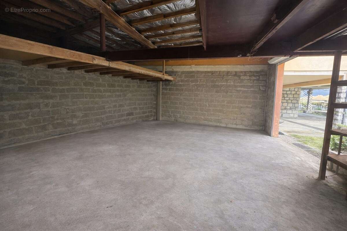 Appartement à MONTMELIAN