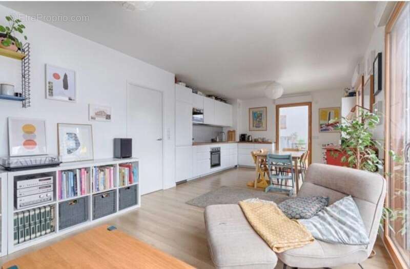 Appartement à AUBERVILLIERS