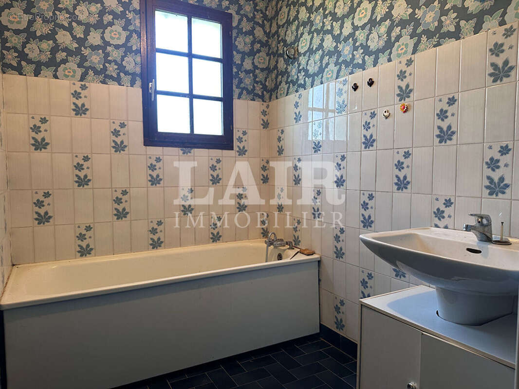 Maison à CONDE-SUR-HUISNE