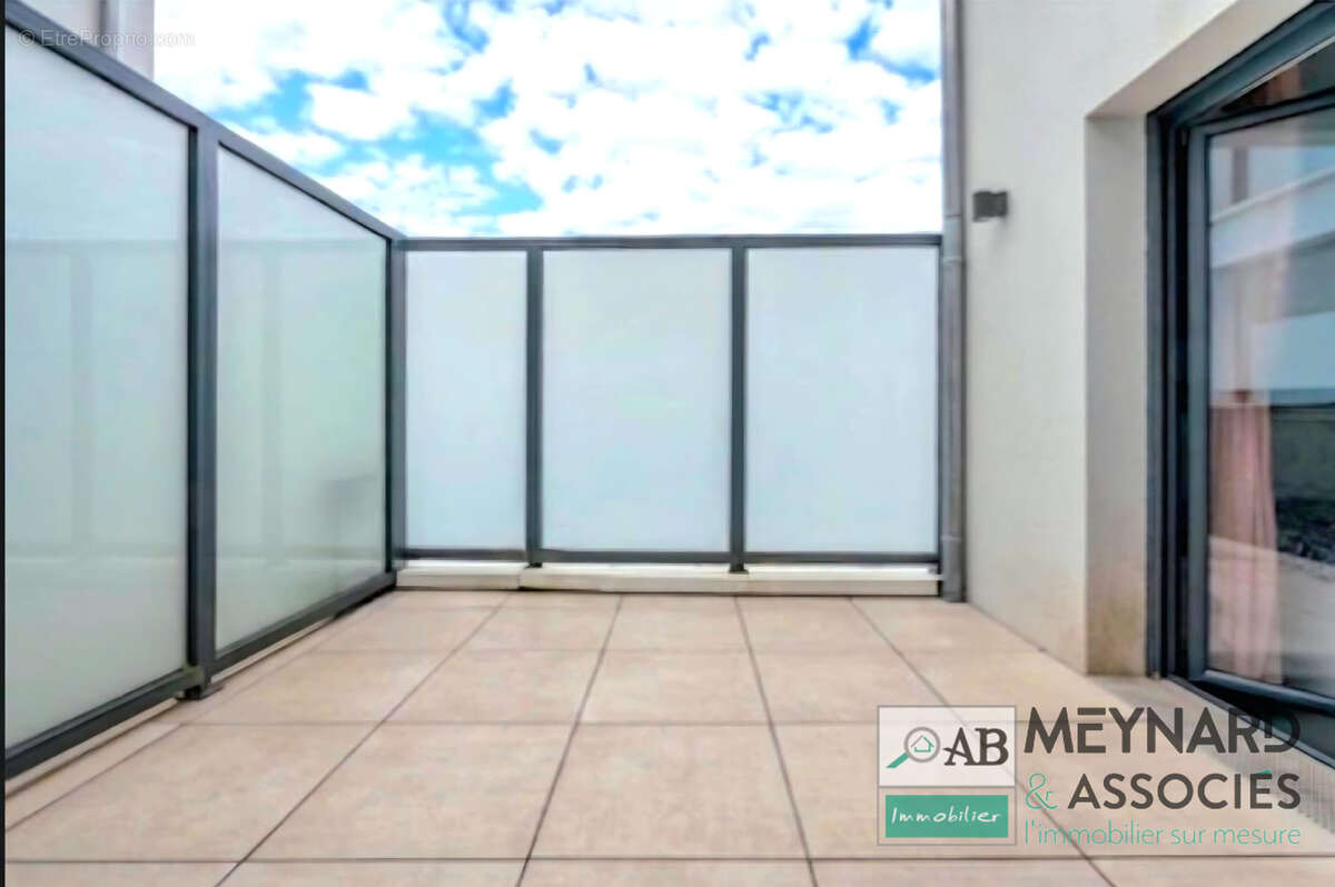 Appartement à TORCY