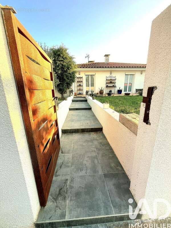 Photo 2 - Maison à SAINT-CYPRIEN